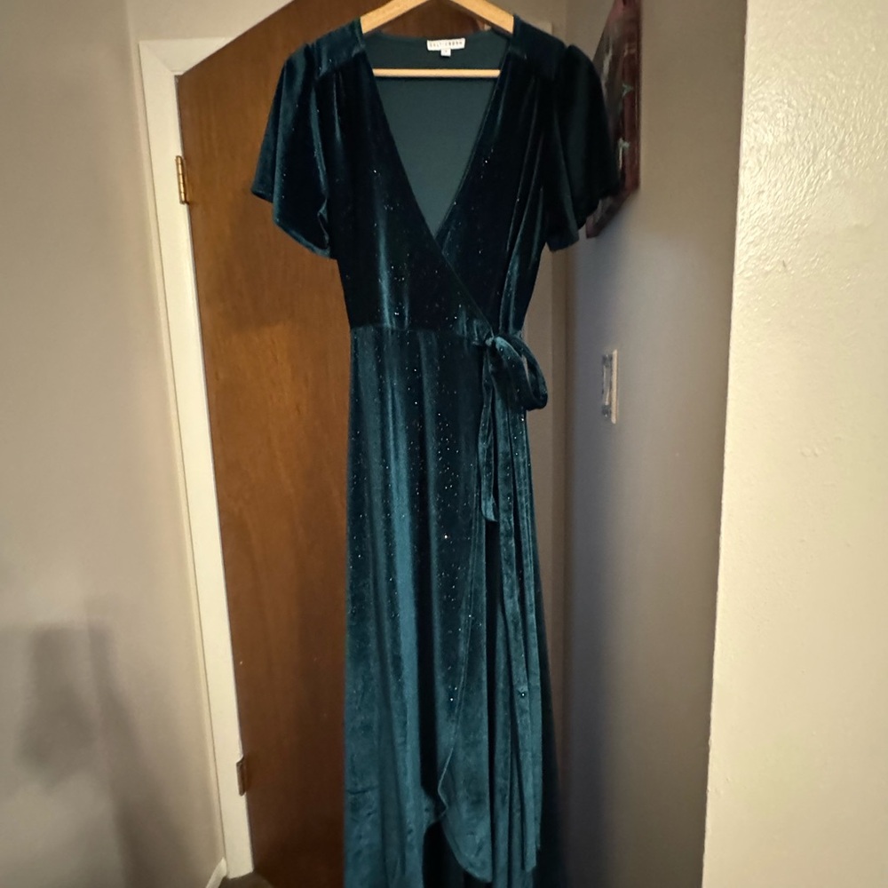 Baltic Born Emerald Green Velvet Wrap Dress size small